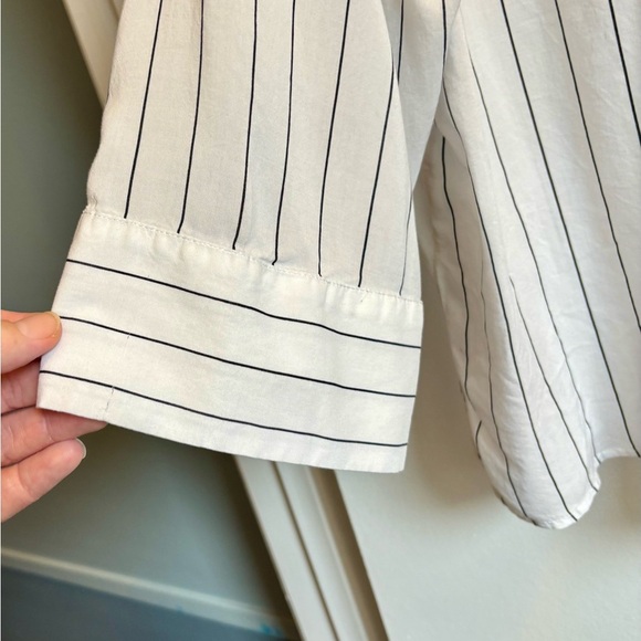 H&M White and Black Button Down Shirt - Picture 3 of 11